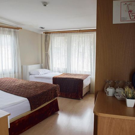 Tayahatun Hotel Istanboel Buitenkant foto